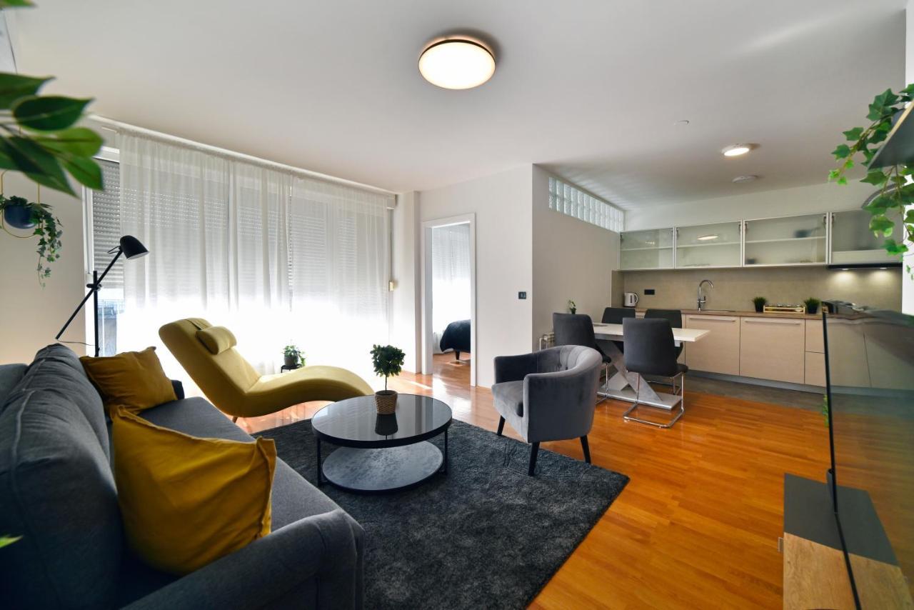 Lavir Apartment With Parking Zágráb Kültér fotó
