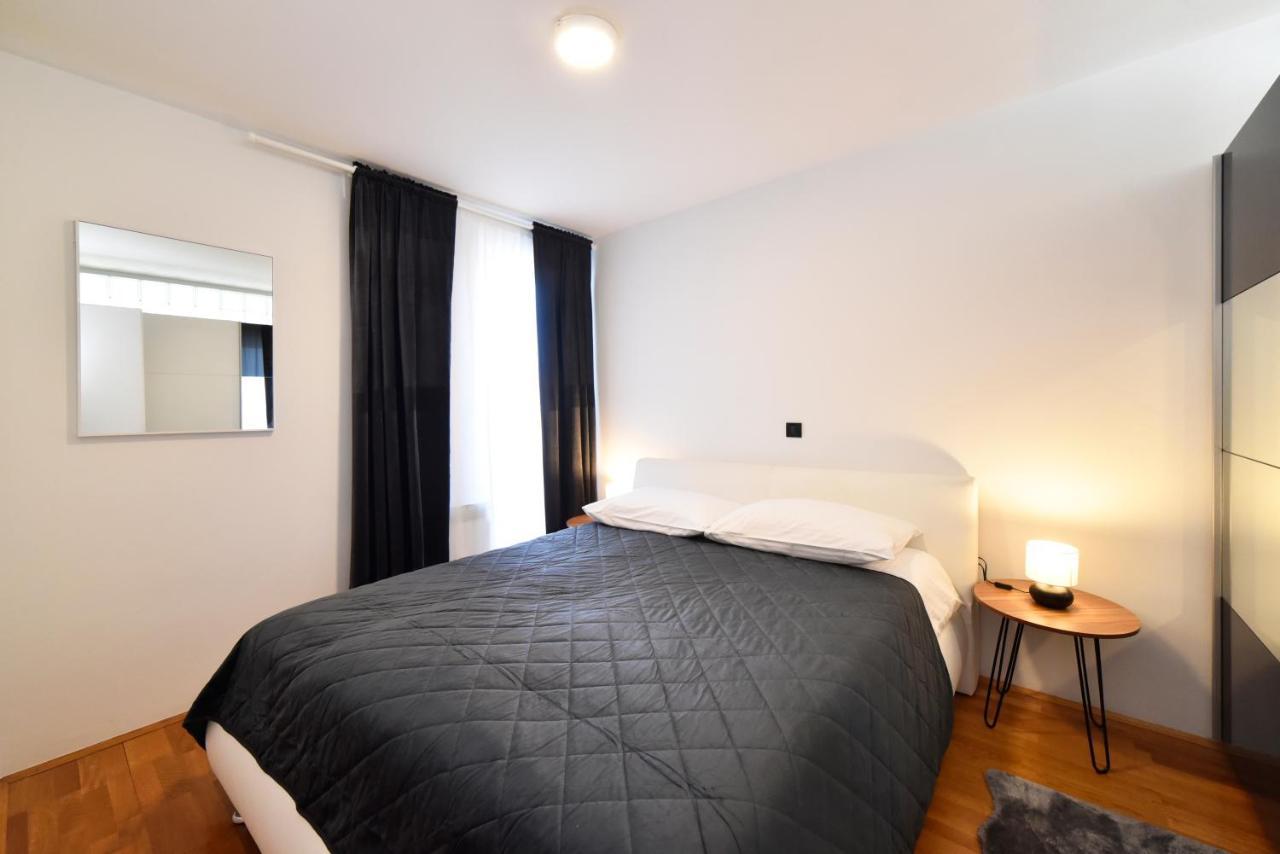 Lavir Apartment With Parking Zágráb Kültér fotó