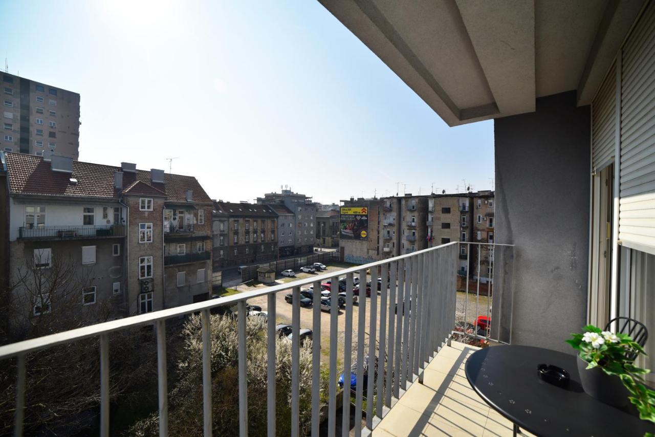 Lavir Apartment With Parking Zágráb Kültér fotó